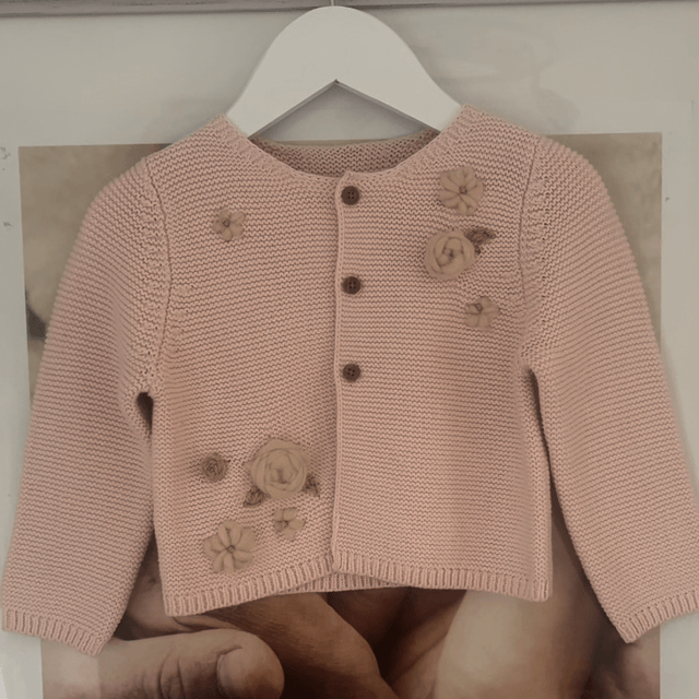 Roses & daisies cardigan 
