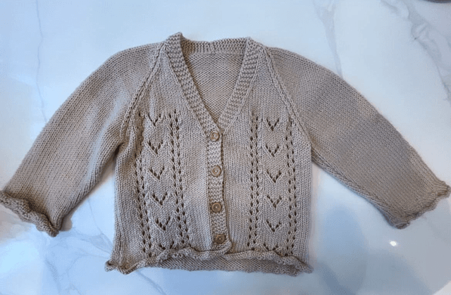 Buttoned cardigan 