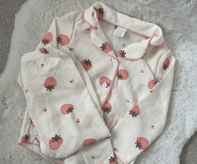 (PRE- ORDER) Strawberry Muslin pyjamas