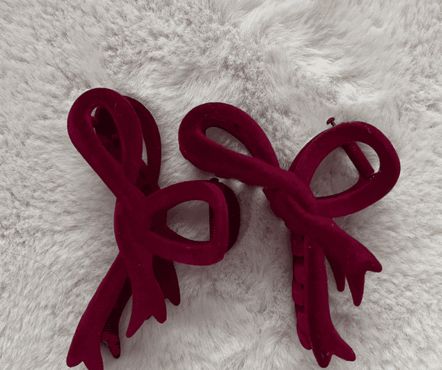 Red Bow claw clip 